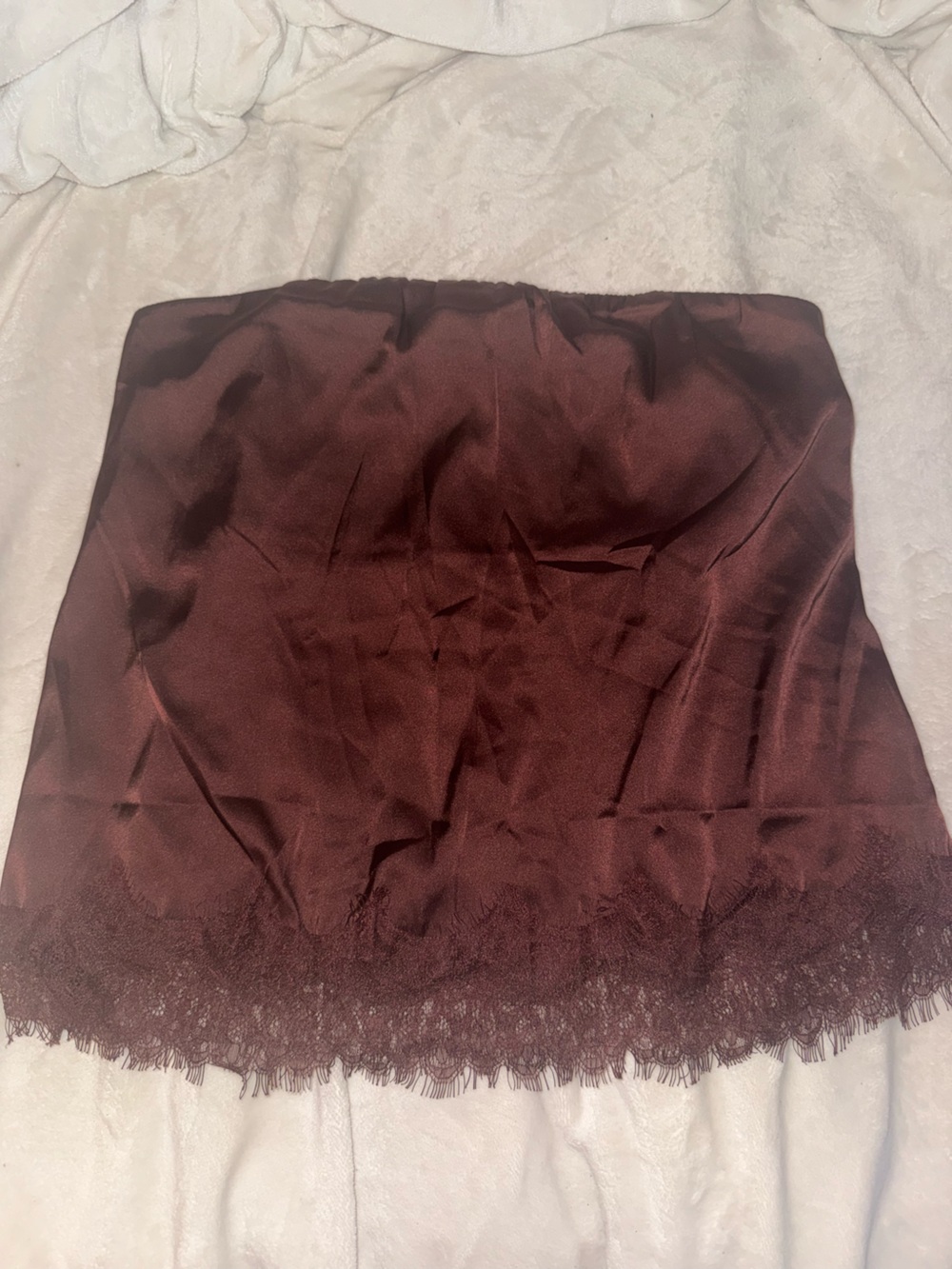 SHEIN Satin Lace Trim Strapless Tube Top in Burgundy